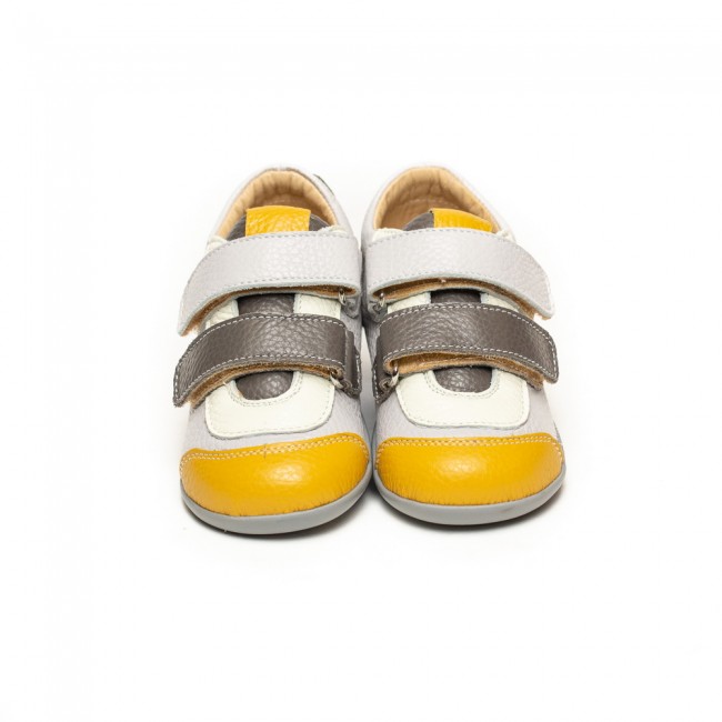 Natural leather baby boy sneakers model HUGO
