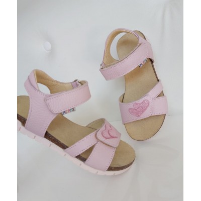 Sandale pentru fete din piele naturala model PINK HEART Sandale pentru fete din piele naturala model PINK HEART