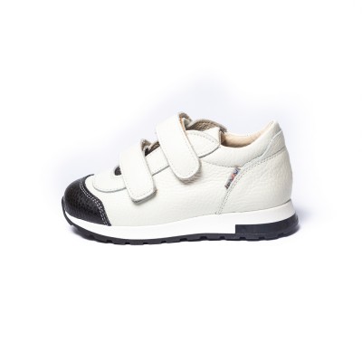 Natural leather girls sneakers model VOGUE Natural leather girls sneakers model VOGUE