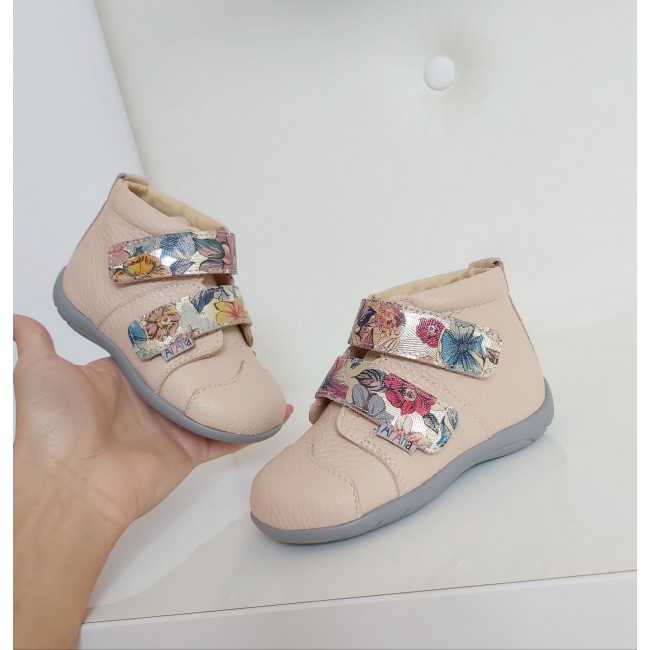 GHETE FETE DIN PIELE NATURALA MODEL GRACE GHETE FETE DIN PIELE NATURALA MODEL GRACE