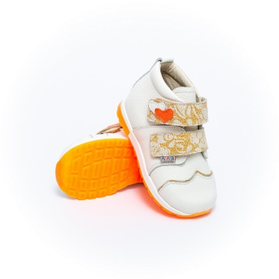 Natural leather ankle boots model GISELLE