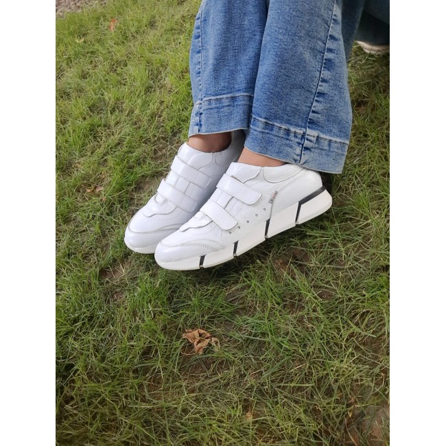 Adidasi copii model BROOK