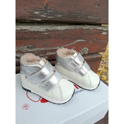 Natural leather BAREFOOT  ankle boots model EDNA