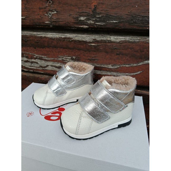 Natural leather BAREFOOT  ankle boots model EDNA