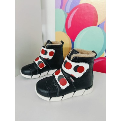 Natural leather kids boots model TILDE