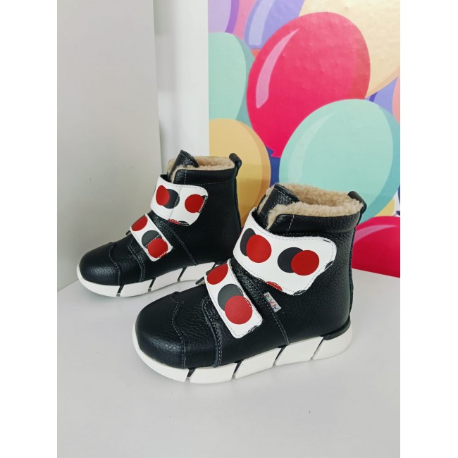 Natural leather kids boots model TILDE
