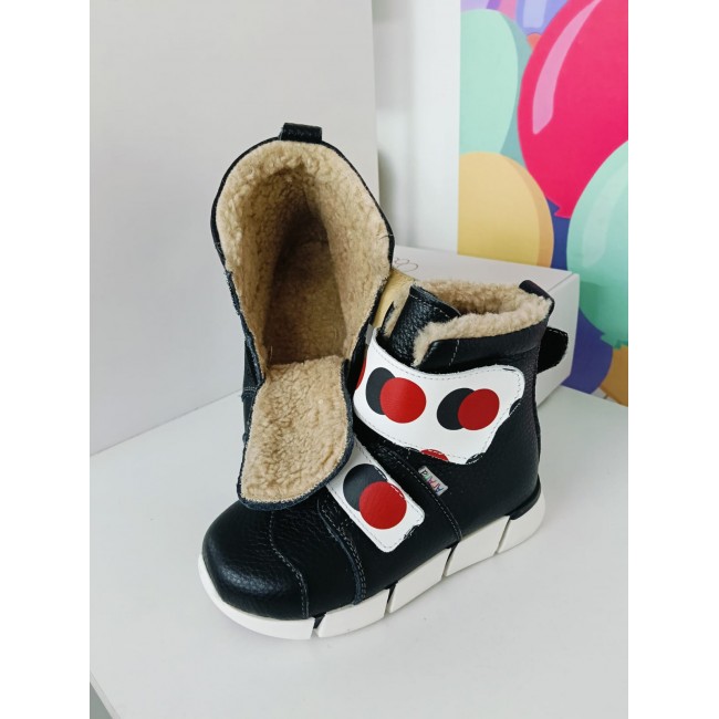 Natural leather kids boots model TILDE
