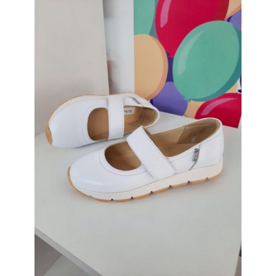 Natural leather ballet flats model WHITEY