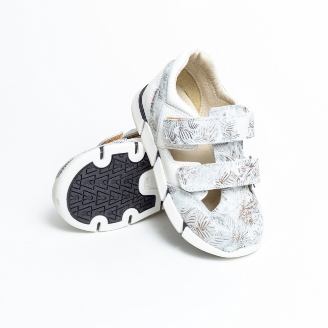 Natural leather kids shoes model CAYA