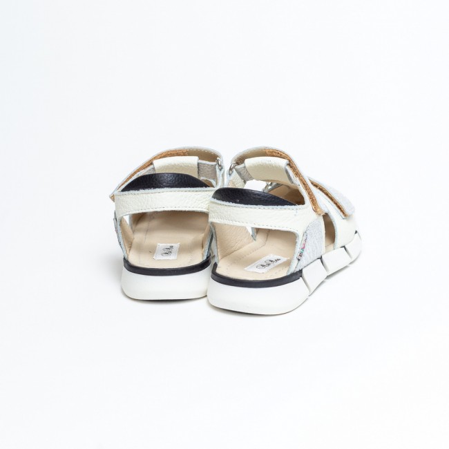 Natural leather kids shoes model DAISY
