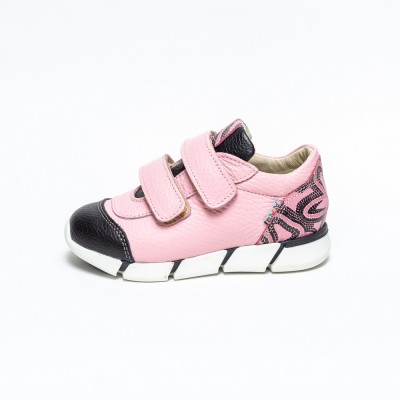 Natural leather girls sneakers model LINDA Natural leather girls sneakers model LINDA