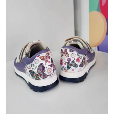 Natural leather girls sneakers model  REI Natural leather girls sneakers model  REI